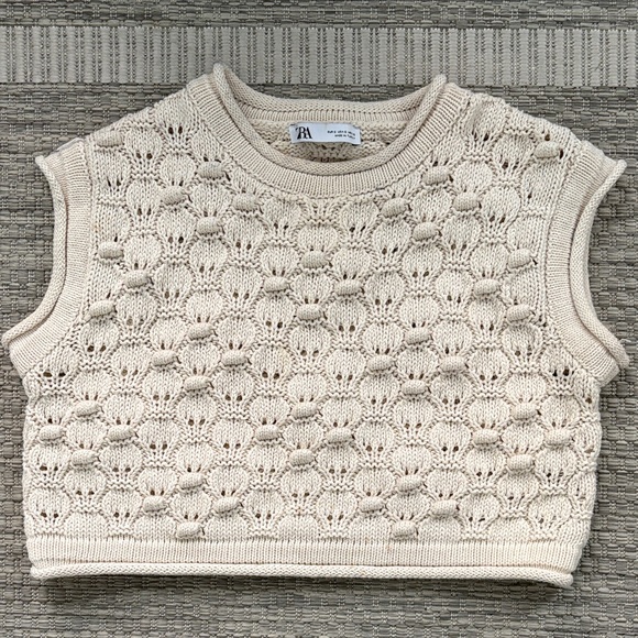 Zara Sweaters - Zara Sweater Vest
